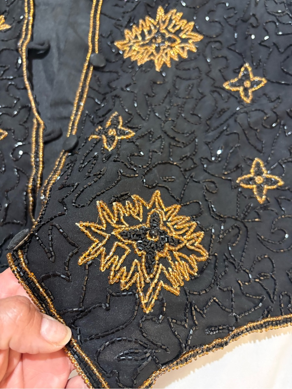 Vintage Amanda Smith Black Embroidered Gold-Trim beaded silk Vest NEW - Picture 5 of 12